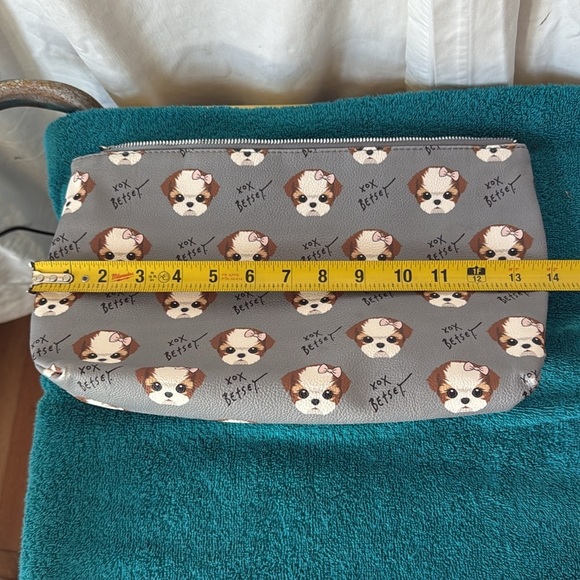 Betsey Johnson Large Wristlet Cosmetic Make-Up Bag Case Gray Dog Puppy VGUC - Picture 7 of 9